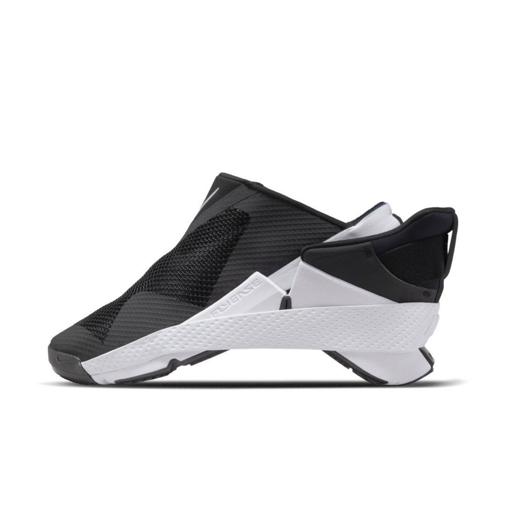 Nike Go Flyease size 9.5 womens and 8 mens